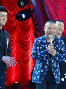 从街头草根到相声宗师，他凭什么？