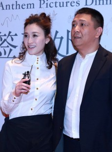 # 藏了多年，徐佳宁前妻身份曝光，原来大家都熟悉的她