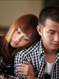姚笛泪崩亲述豪门秘事：中年女演员的绝地重生