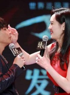 被骂“辣眼睛”七年后，54岁陈志朋一句“艺人只是商品”道破内