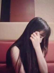 孤影心绪：当咫尺成天涯，思念作归途