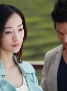 # 韩雪家世简历曝光，娱乐圈“隐形特权”还要演多久？