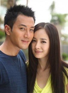51岁刘恺威，百亿先生变80元话剧演员