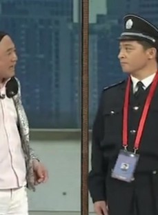 从校服到婚纱30年零绯闻，春晚“钉子户”孙涛背后的女人藏得有