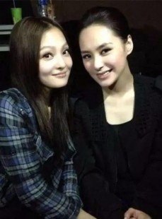 标题：张韶涵44岁不婚之谜：隐形的翅膀托起谁的人生