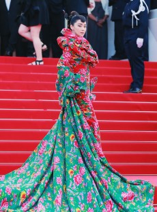 低调回国三年，范冰冰国籍之谜终于解开