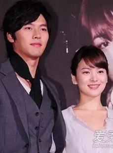 宋仲基英国妻拒住韩国惹争议，离婚6年双宋现状为何天差地别？