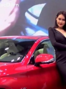 从“B大”争议到浪姐逆袭，乌兰图雅杀疯了