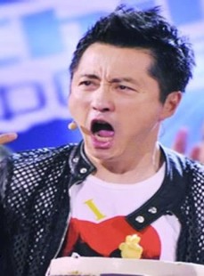 # 被贴半生综艺标签，他转身把摇滚刻进华语乐坛骨血