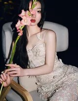 月下仙踪·单依纯夜光白裙秘境写意  第5张