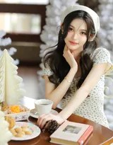碎花轻漾漫居室 莞尔芳华映柔光  第9张