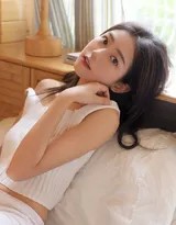 纯白谧境中的悠然时光  第1张