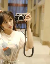 双马尾少女的自拍艺术  第3张