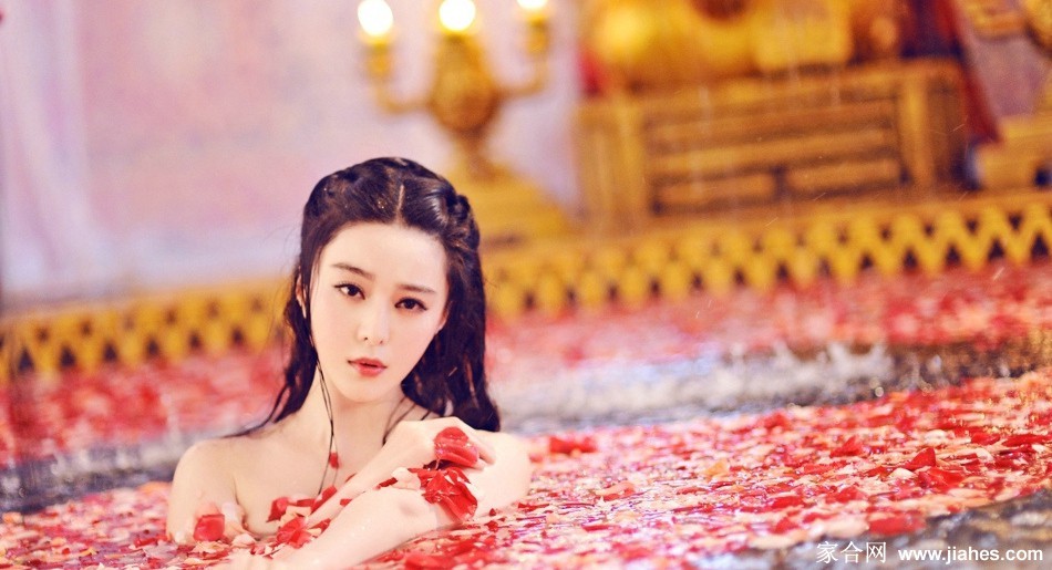 玫瑰浴池中的武媚娘  第1张