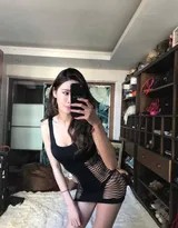 黑色情趣吊带裙御姐自拍性感风情  第3张