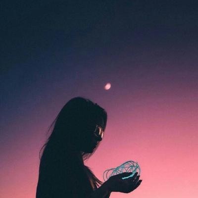 孤影心绪：当咫尺成天涯，思念作归途  第3张