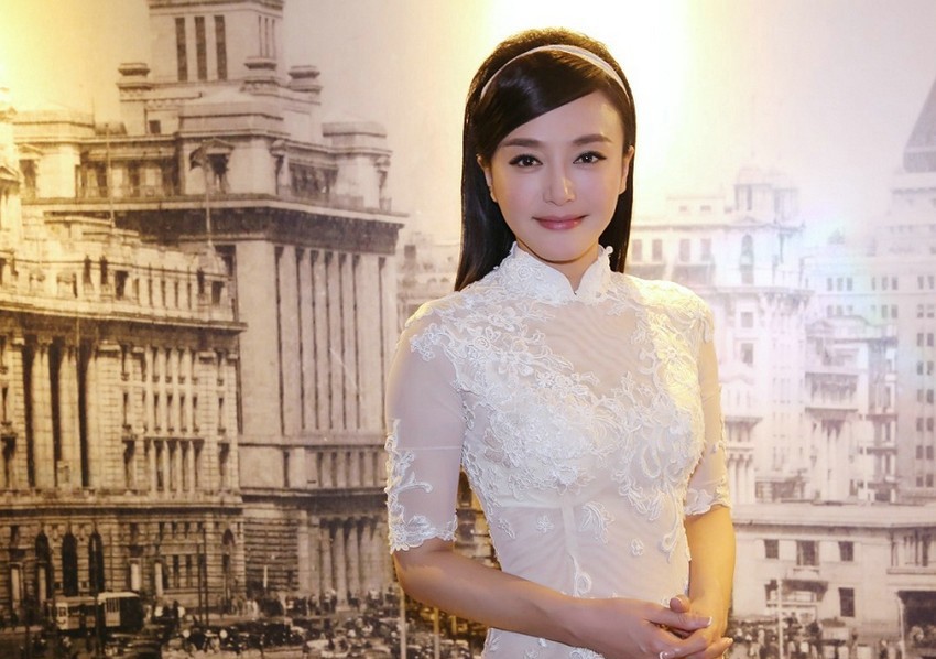 众星锦绣旗袍贺寿宴 秦岚生辰姐妹情深  第4张