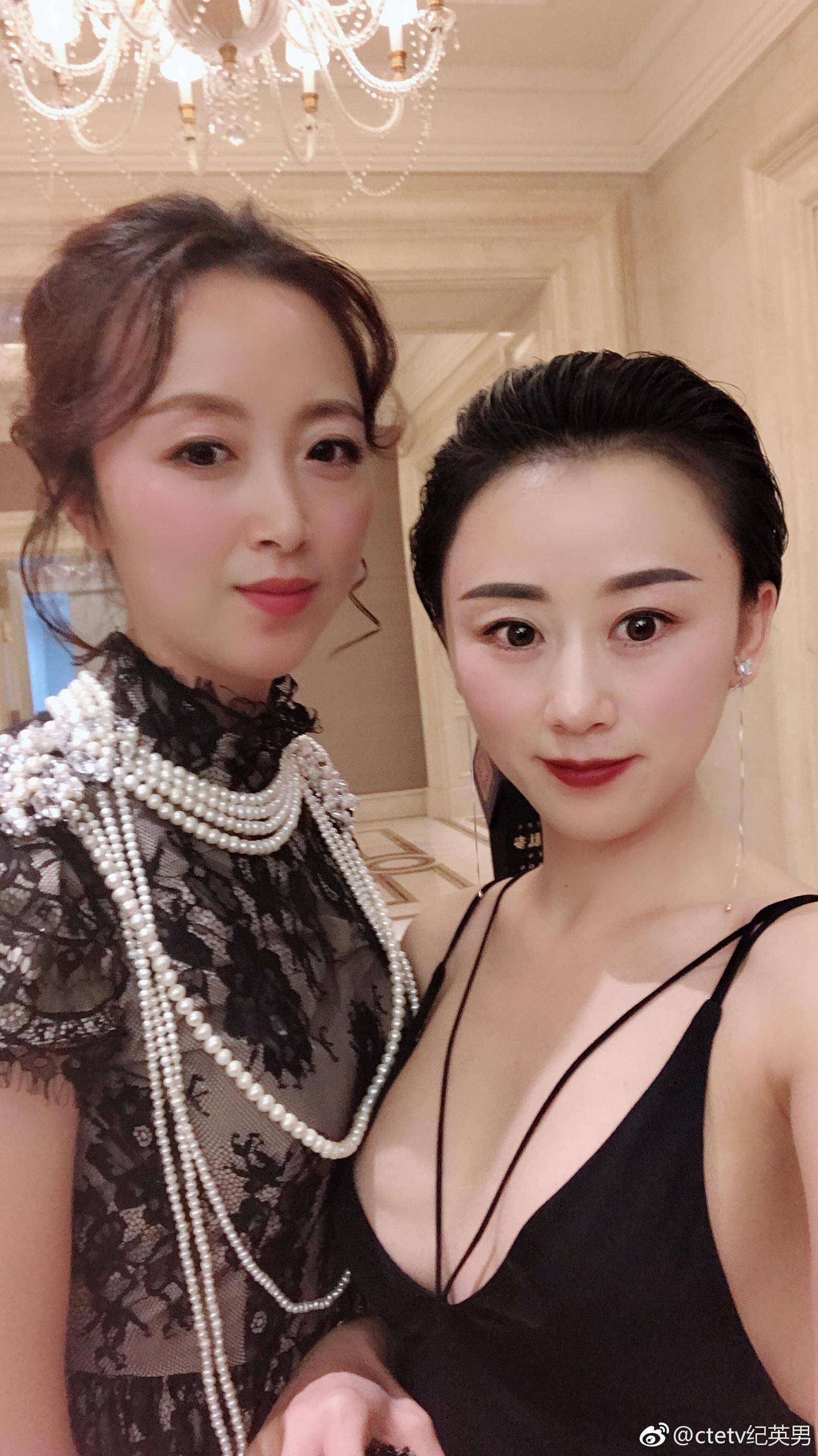 纪英男魅影摇曳透视黑裙诠释高级性感  第1张