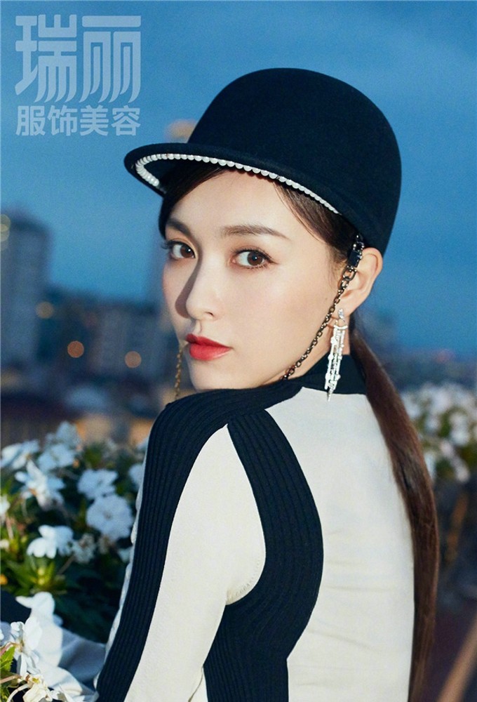 唐嫣秋冬风尚大片解密：从甜美到气场女王的华丽转身  第4张