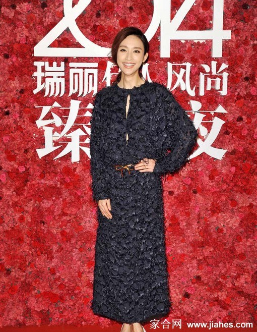 张俪唯美风尚大片：光影之间诠释多元魅力  第3张