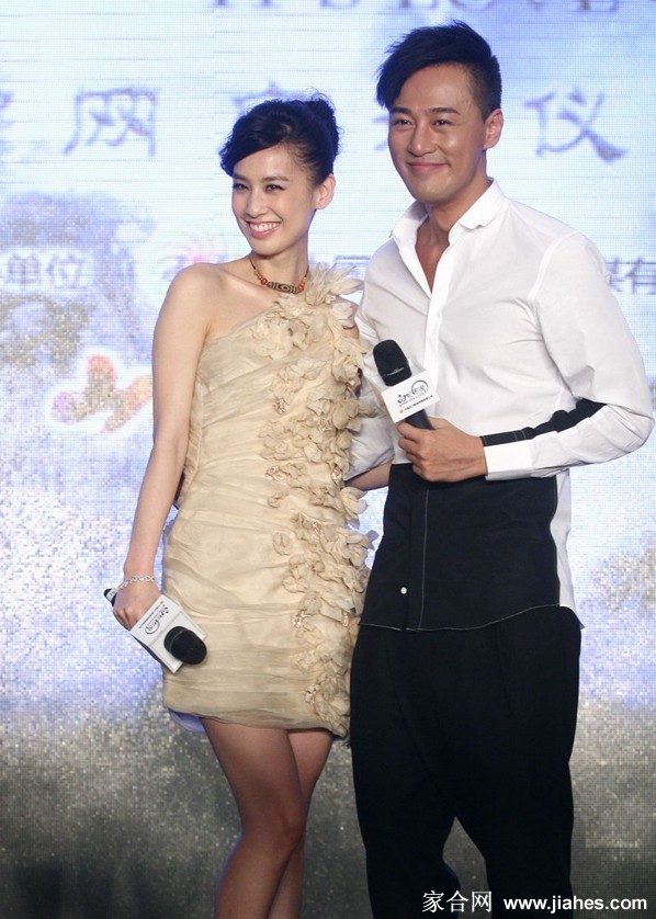 黄圣依多面魅力精彩绽放 时尚穿搭展现动人风采  第3张