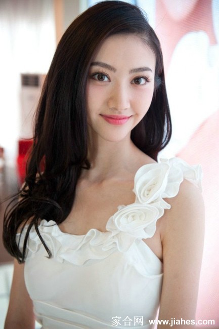 景甜清纯写真演绎东方美学温婉气质如诗如画  第2张