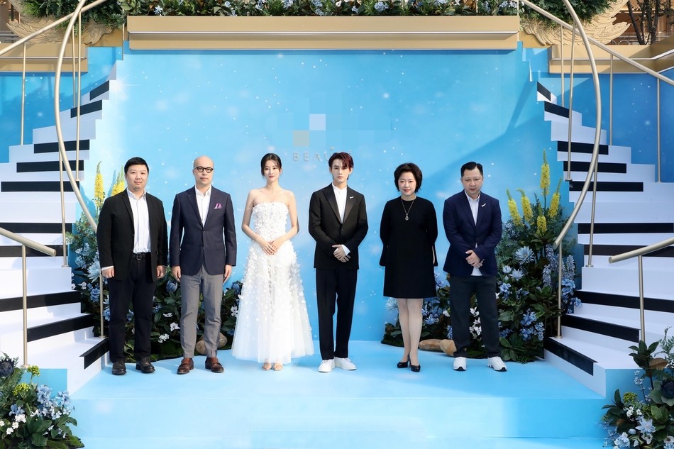 乔欣“饭后胀气”回应怀孕,豪门婚姻的另一副面孔 第2张 乔欣“饭后胀气”回应怀孕,豪门婚姻的另一副面孔 第2张