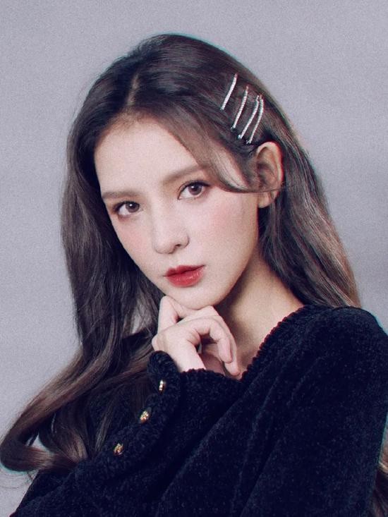 内娱建模脸张予曦：美到窒息却演技争议不断，她到底差在哪儿？  第2张