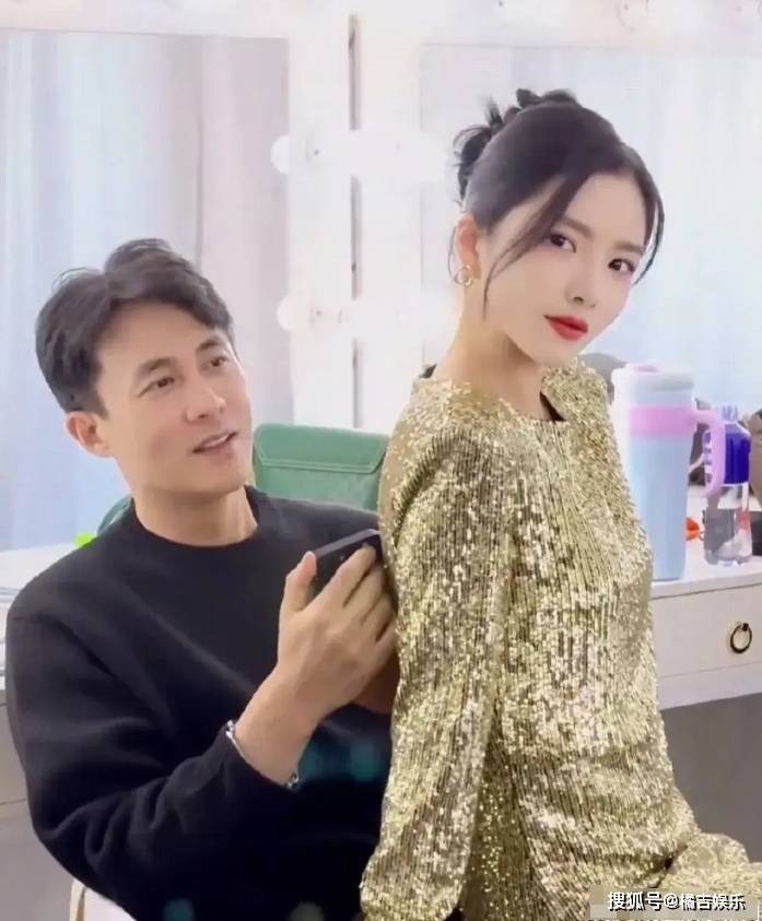 王灿拒绝撕标签:从“高攀者”到“主心骨”,这个女人不简单 第1张 王灿拒绝撕标签:从“高攀者”到“主心骨”,这个女人不简单 第1张