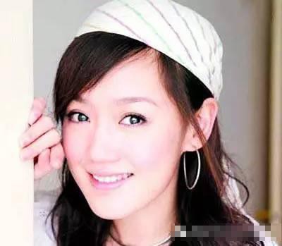 意难平！胡歌薛佳凝分手真相，藏着娱乐圈最体面的遗憾  第2张