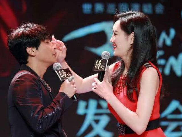 被骂“辣眼睛”七年后，54岁陈志朋一句“艺人只是商品”道破内  第1张